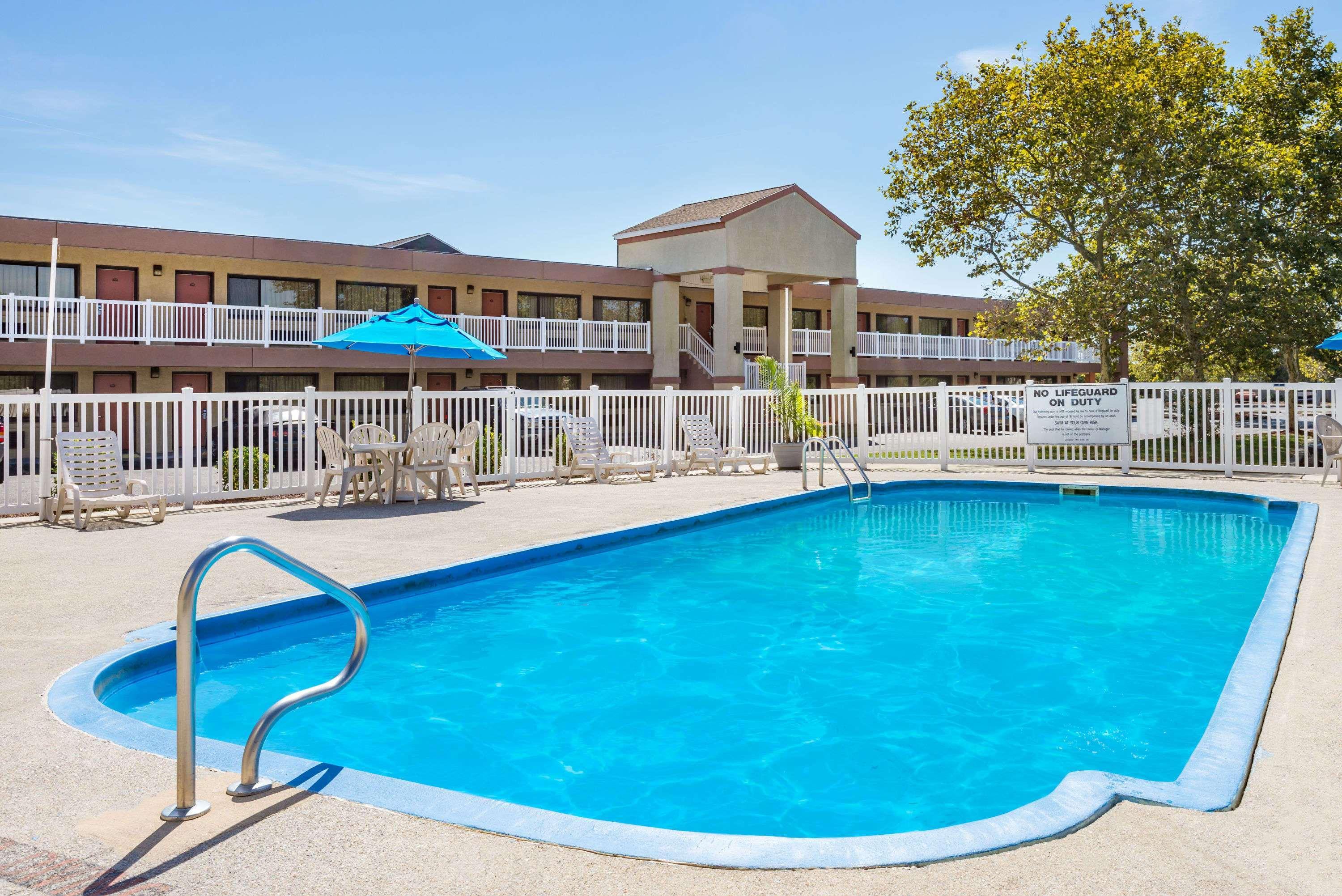 Ramada By Wyndham West Atlantic City Egg Harbor Township Exterior photo