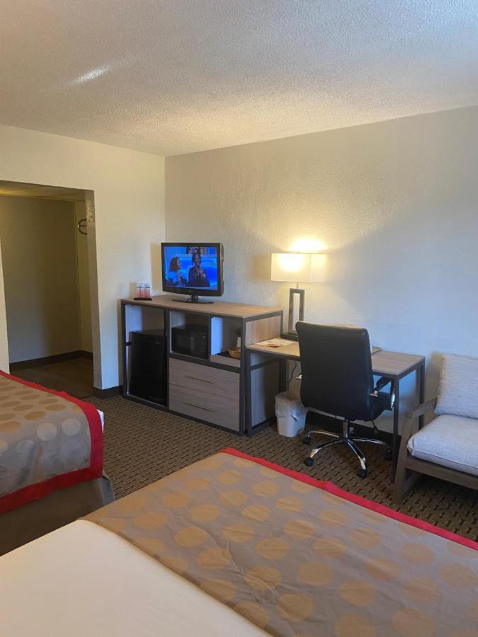 Ramada By Wyndham West Atlantic City Egg Harbor Township Exterior photo