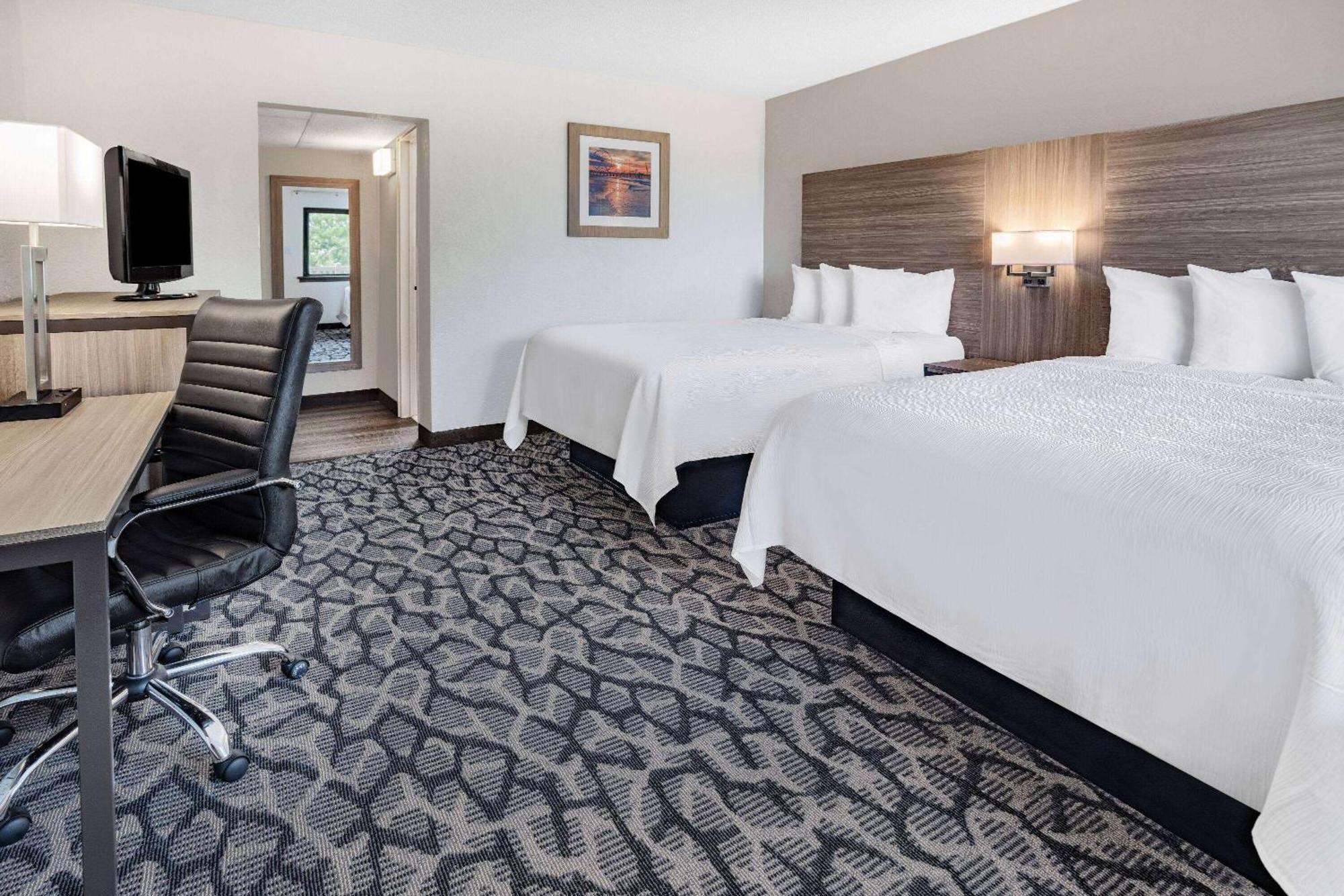 Ramada By Wyndham West Atlantic City Egg Harbor Township Exterior photo