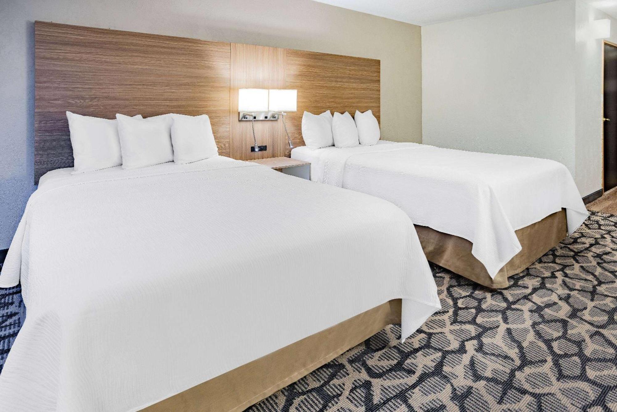 Ramada By Wyndham West Atlantic City Egg Harbor Township Exterior photo